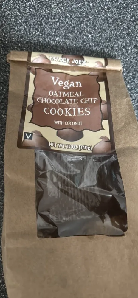 Vegan Oatmeal Chocolate Chip Cookies with Coconut