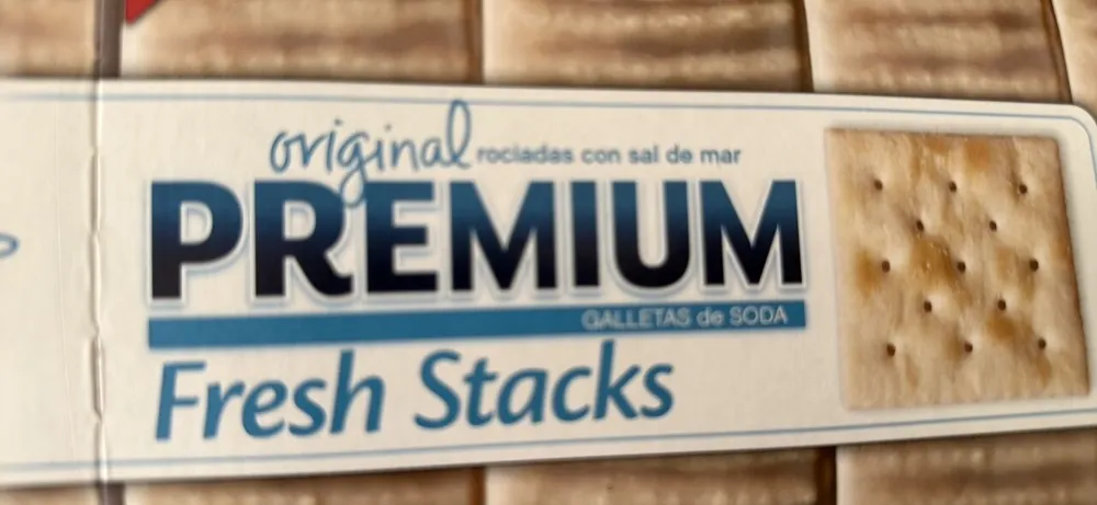 Premium Saltine Crackers Fresh Stacks