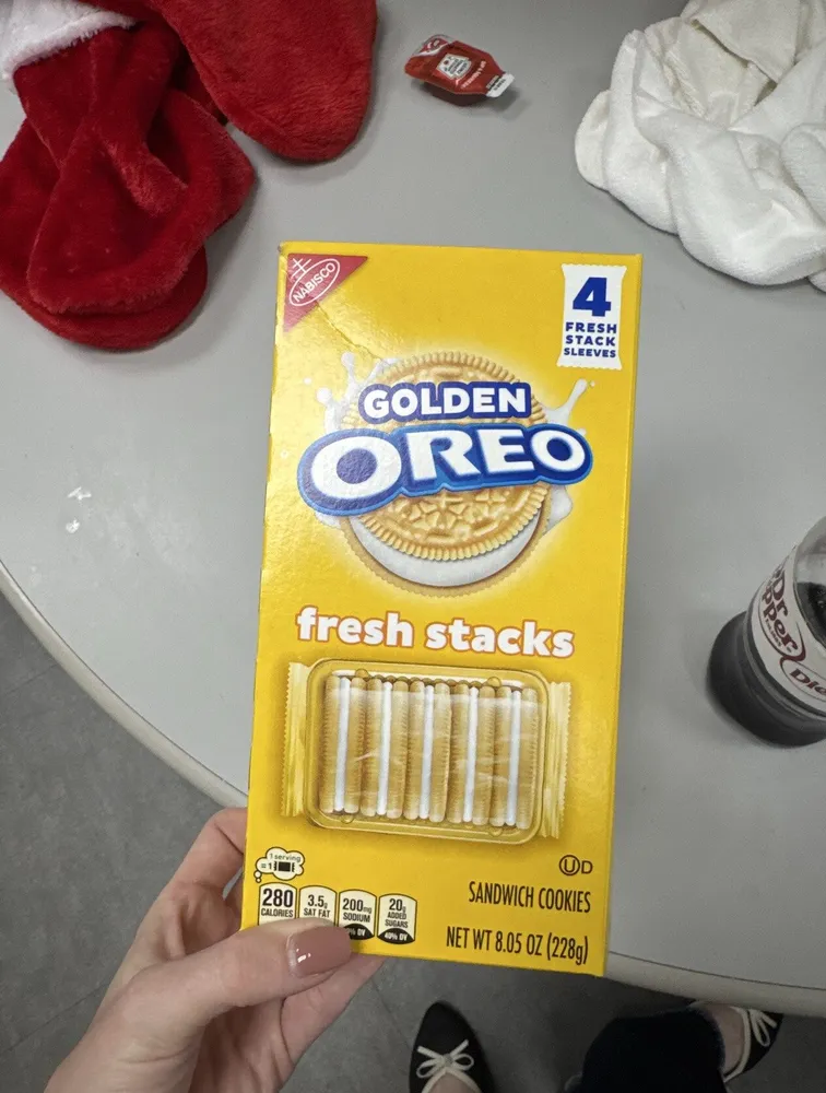 SANDWICH COOKIES