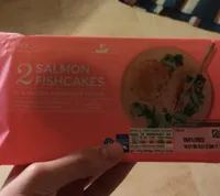 Salmon fishcakes in golden farmhouse crumb