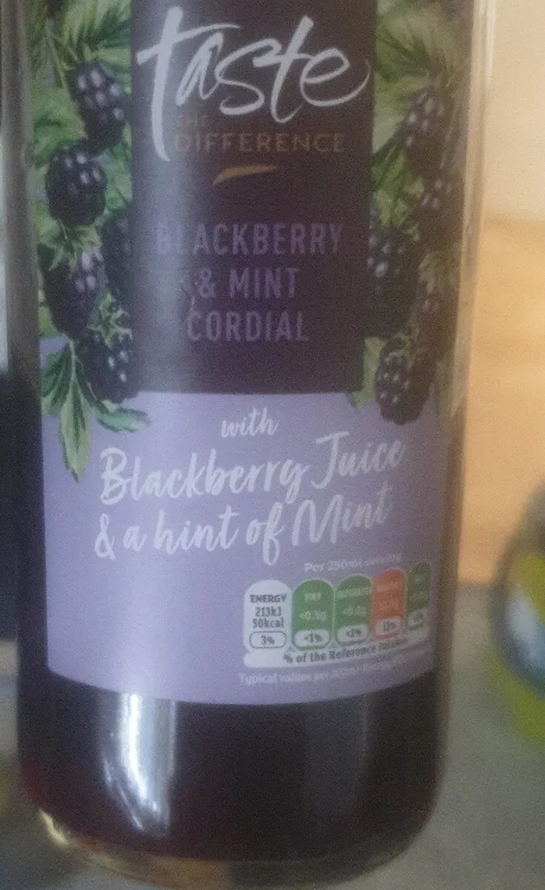 Black currant juice with a hint of mint