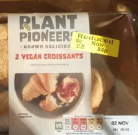 2 Vegan Croissants