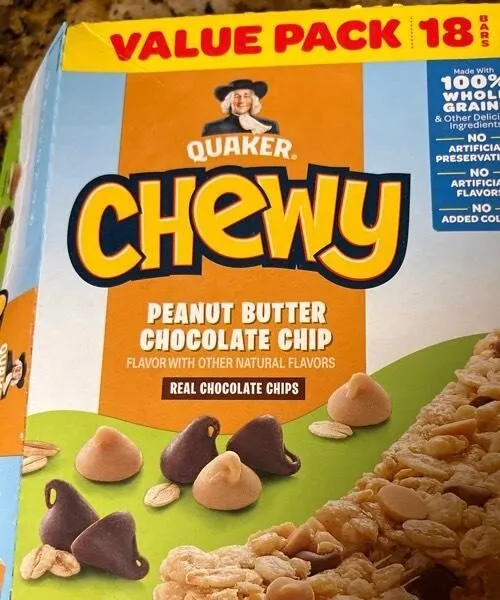 Chewy Peanut and Chocolate Chip Granola Bars