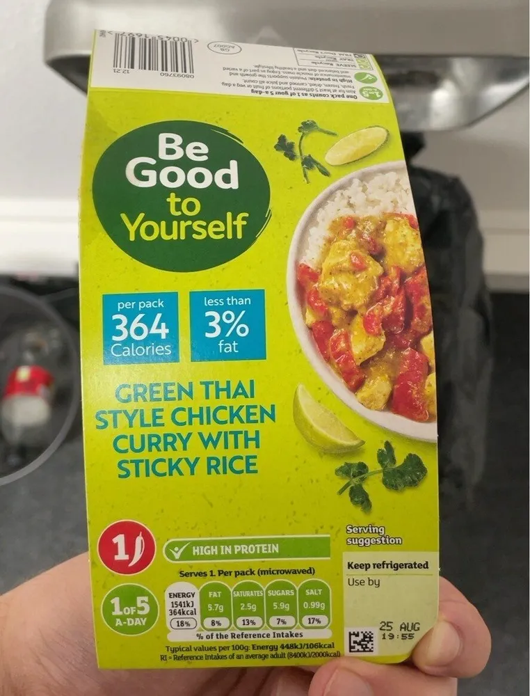 Green thai stylr chicken curry with sticky rice
