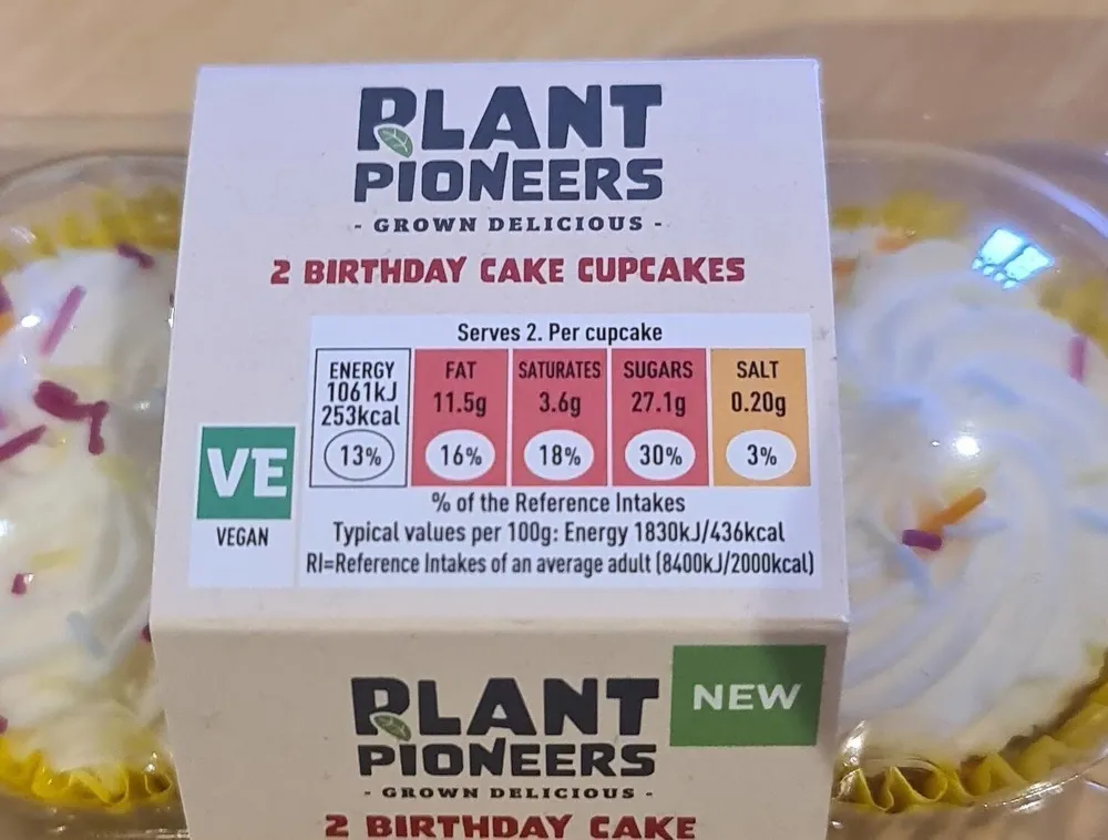 Plant pioneers two birthday cake cupcakes