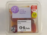 Apple slices & grape by Sainsbruys