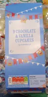 9 Chocolate & vanilla cupcakes