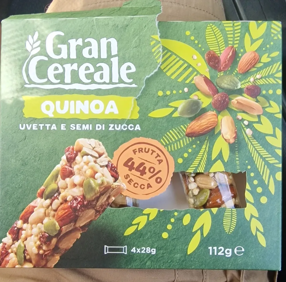 quinoa, uvetta e semi di zucca