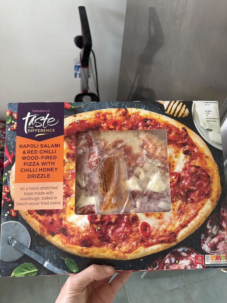 Napoli Salami & Red Chilli Food Fired Pizza with Chilli Honey Drizzle