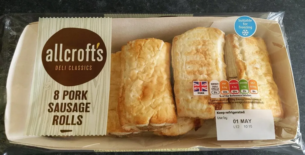 8 Pork Sausage Rolls