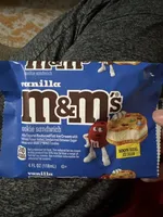 M&M's Vanilla Cookie Sandwich