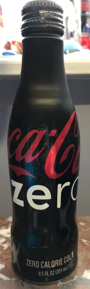 Zero calorie cola