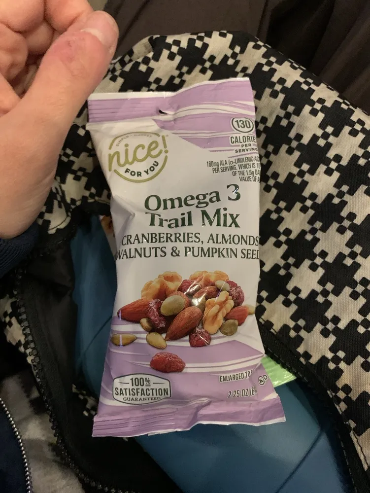 Omega 3 mix almond , walnut, cranberris