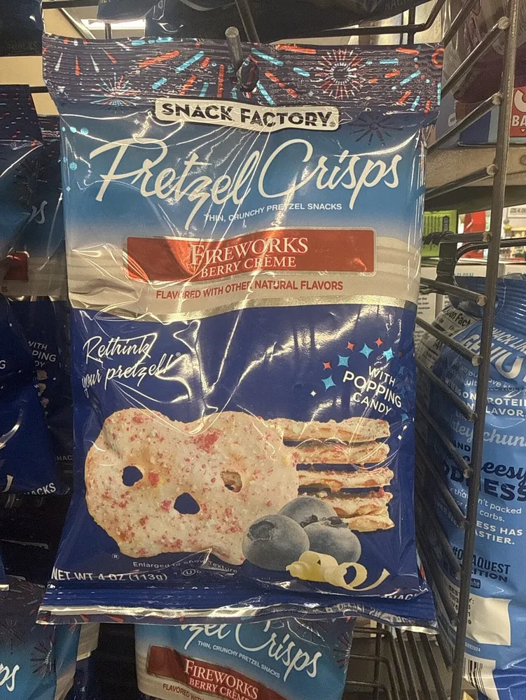 Pretzel Crisps Fireworks Berry Crème
