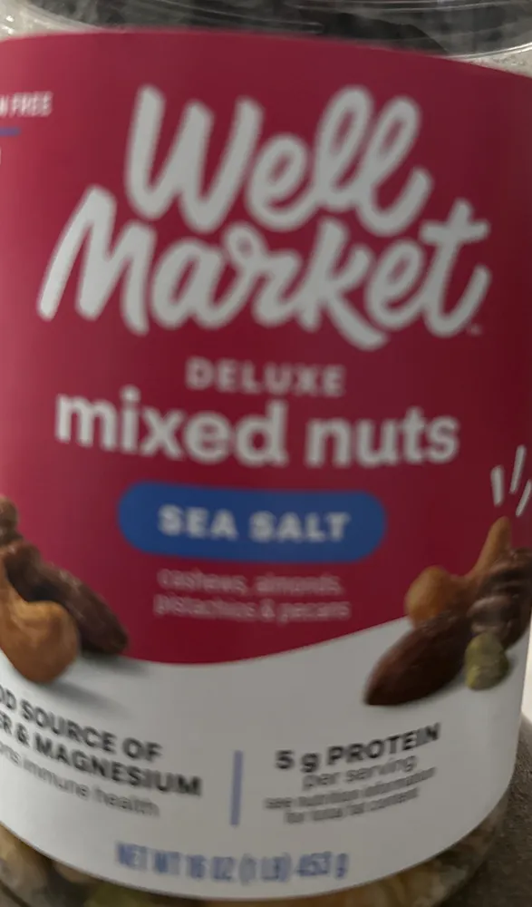 Deluxe mixed nuts sea salt