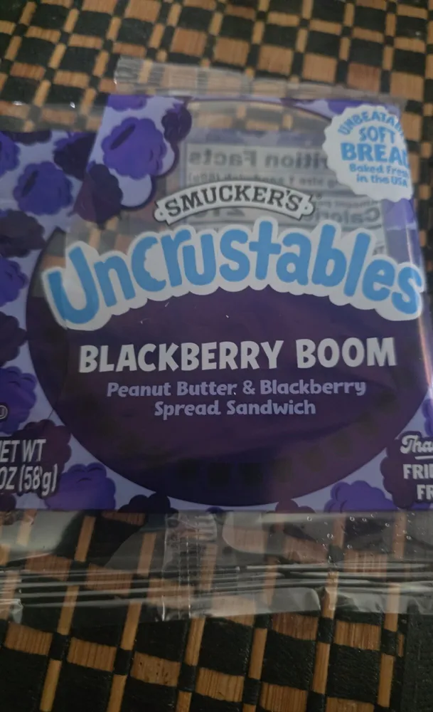 BLACKBERRY BOOM Peanut Butter & Blackberry Spread Sandwich
