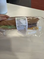 Roast beef & cheddar sub on wheat whole