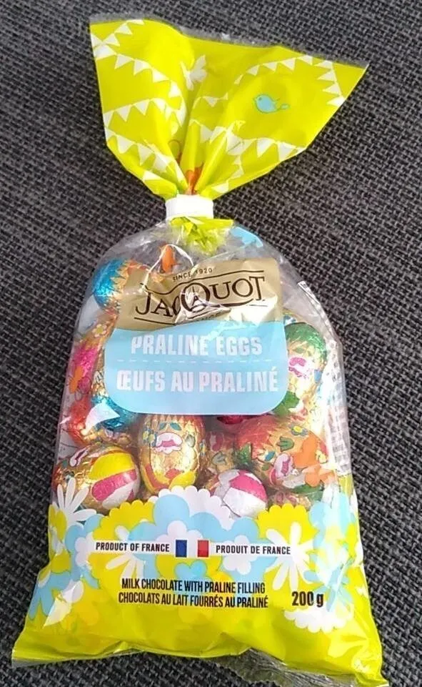 Oeufs au chocolat fourrés praliné