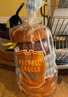 Pretzel bagels