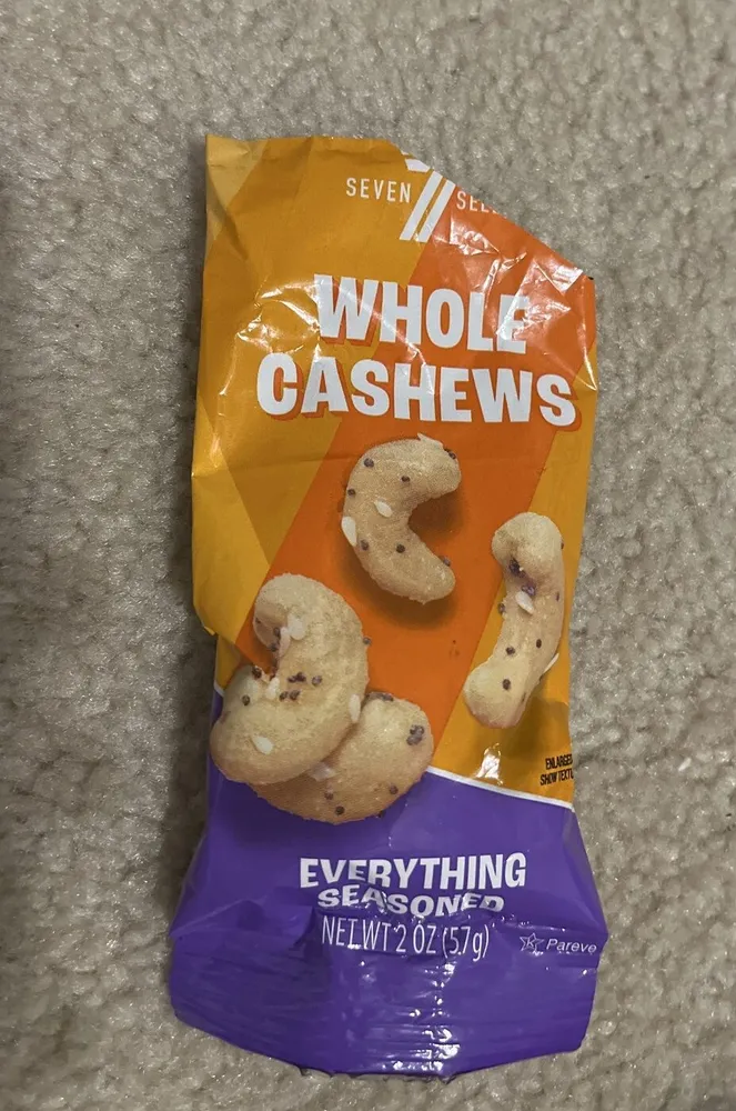 Whole cashews everything seasoned - 7- Eleven Select