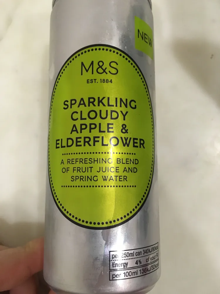 Sparkling cloudy Apple & Elderflower
