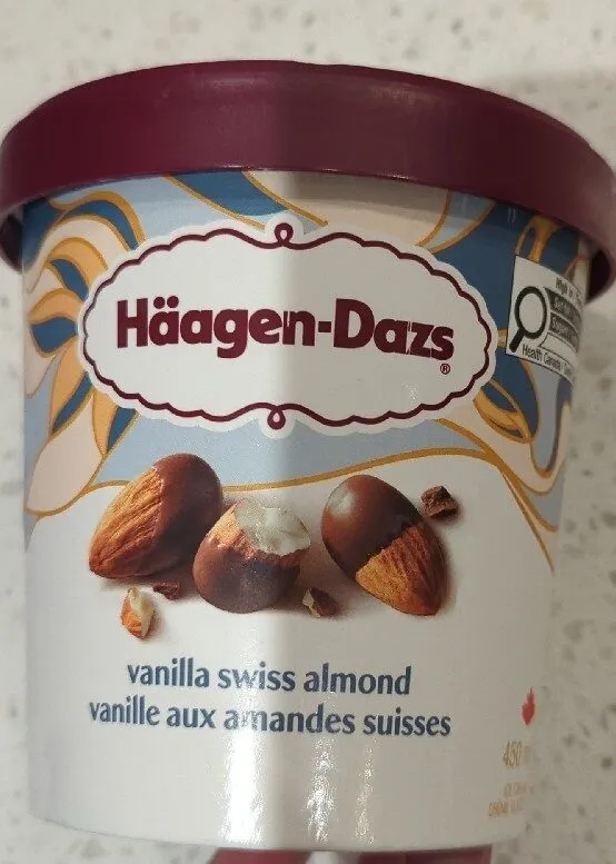 Vanilla Swiss Almond Ice Cream