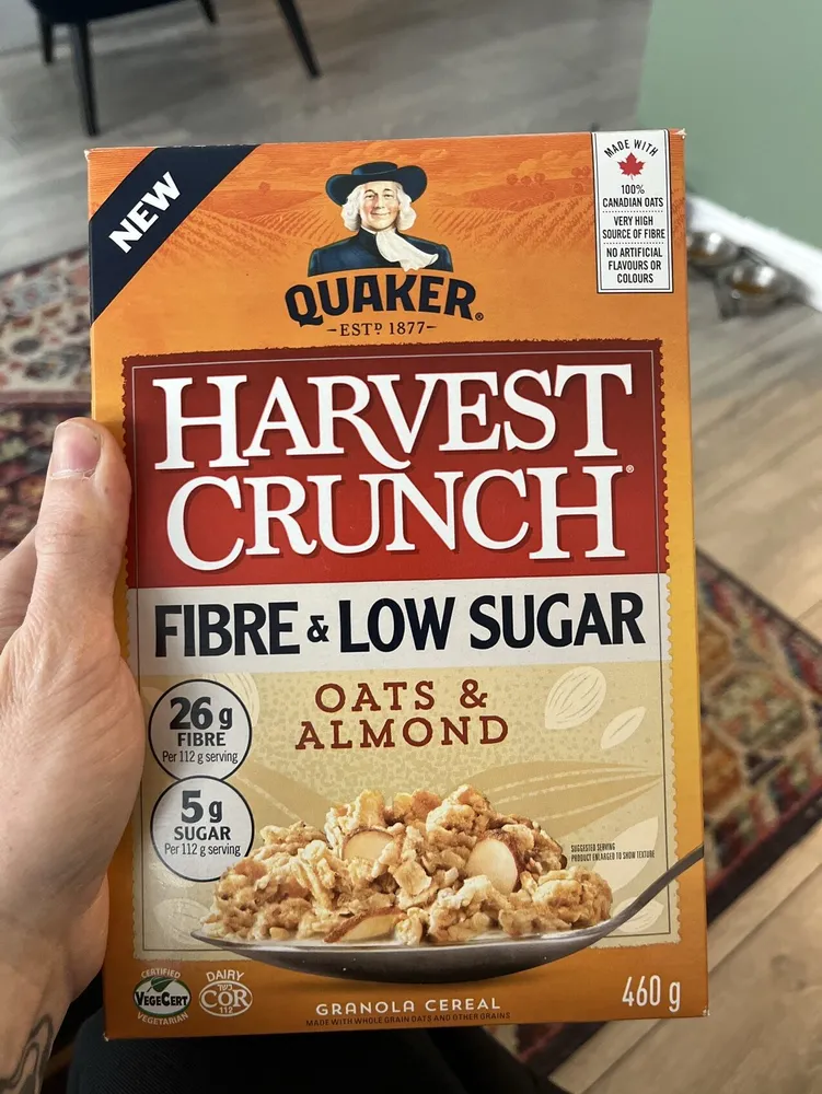 HARVEST CRUNCH FIBRE & LOW SUGAR OATS & ALMOND GRANOLA CEREAL