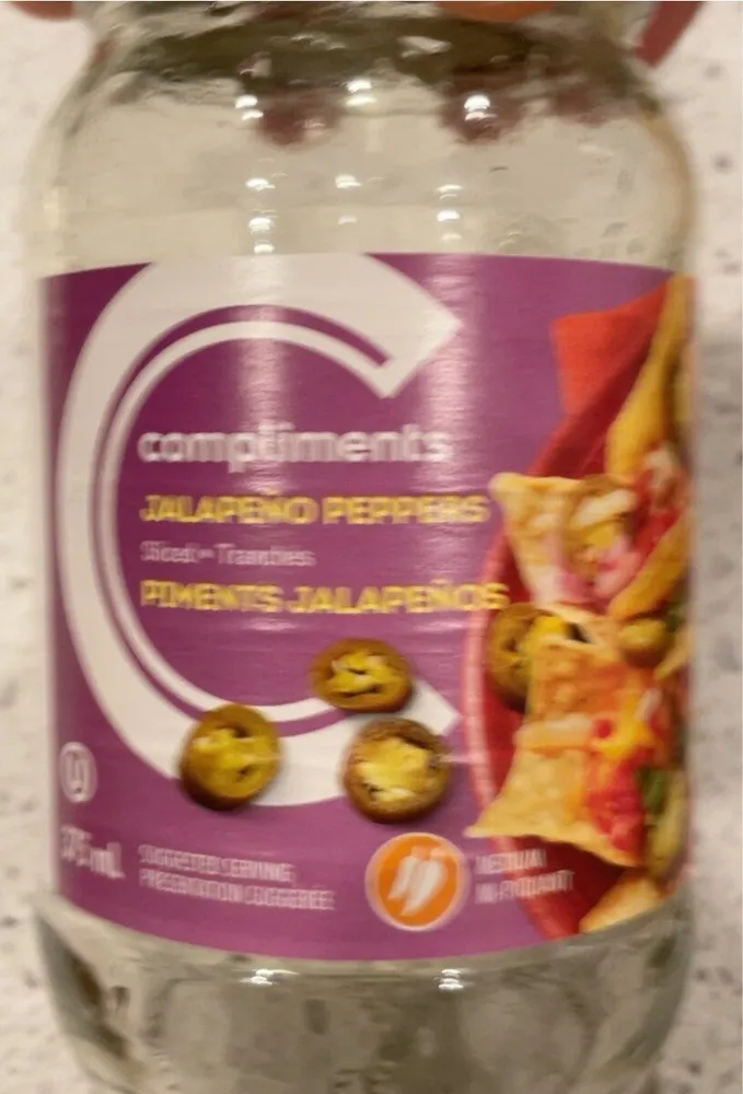Jalapeño peppers sliced