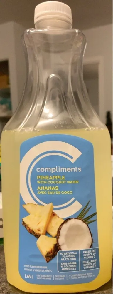 Ananas avec eau de coco