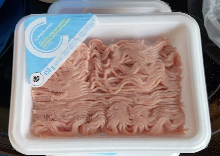 Compliments Ground Chicken Breast
