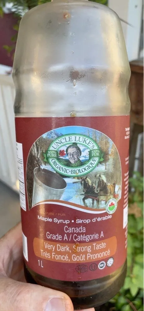 Organic maple syrup canada grade A very dark