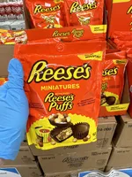 Reese's miniatures with reese's puffs