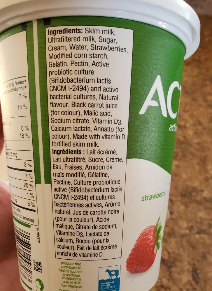 strawberry probiotic yogurt