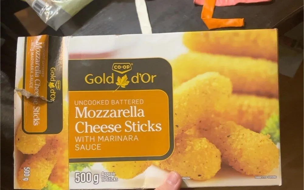 Mozzarella cheese sticks