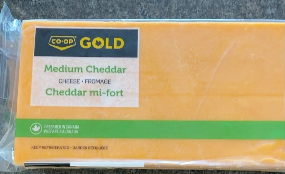 Medium cheddar cheese