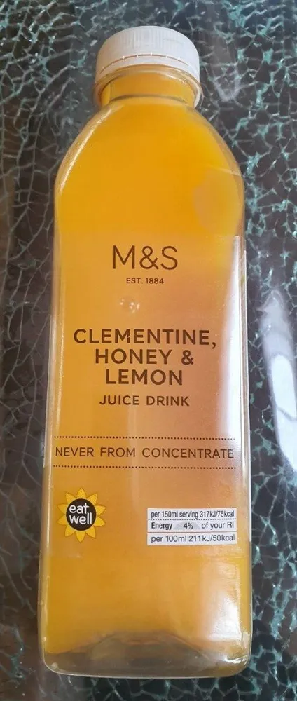 Clementine, honey & lemon juice drink