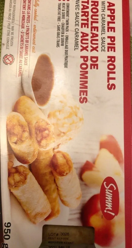 Rouleau de tarte aux pommes avec sauce caramel