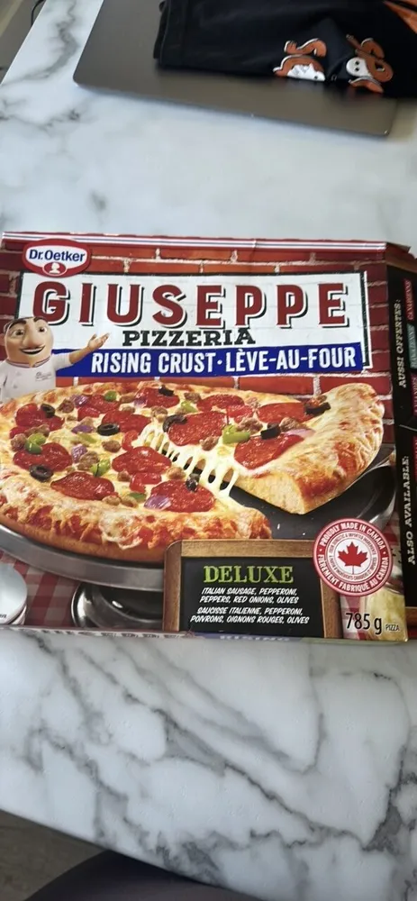 Deluxe Pizza
