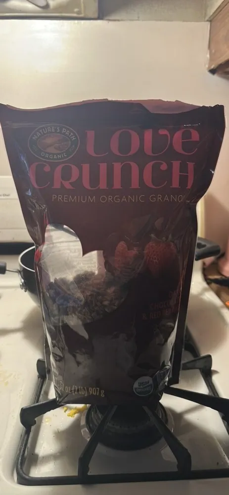Love Crunch Premium Organic Granola Dark Chocolate & Red Berries