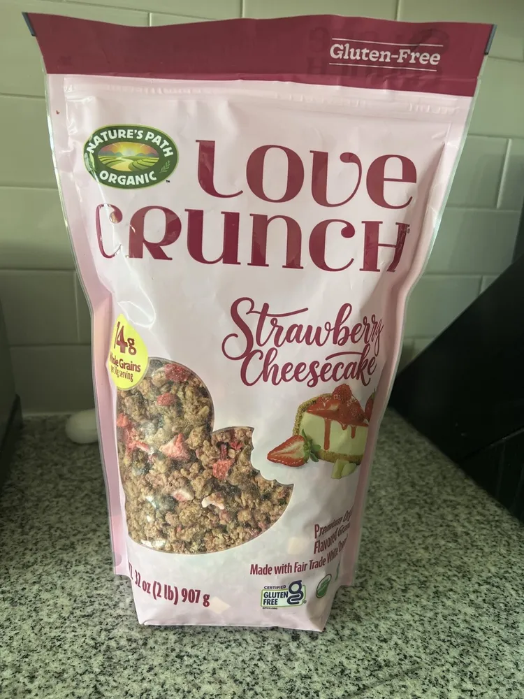 Love Crunch Strawberry Cheesecake