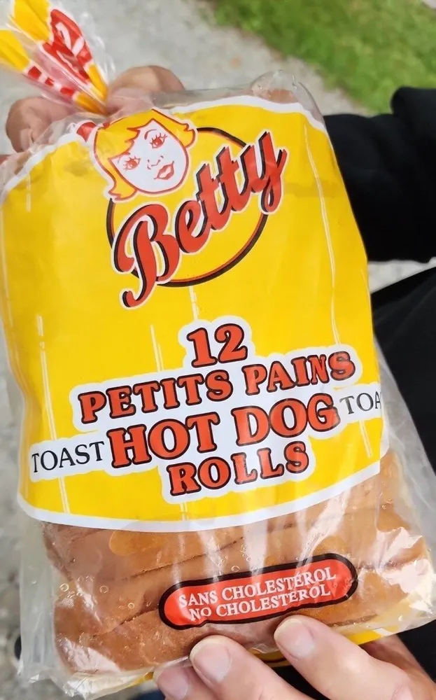 Hot dog buns