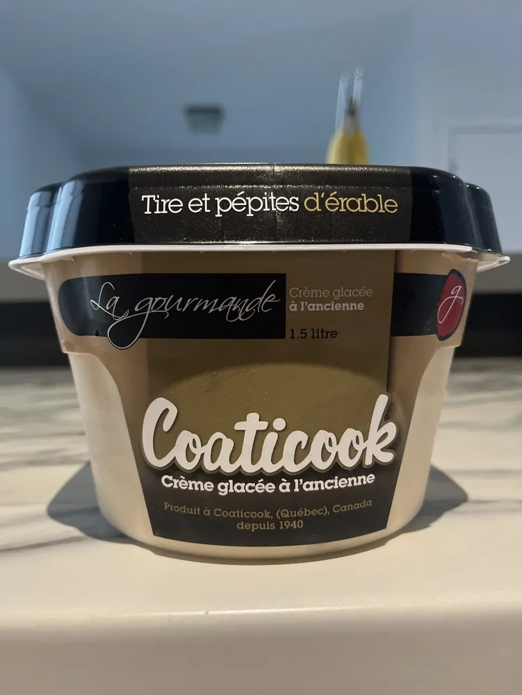 Crème glacée Tire et pépites d’érable
