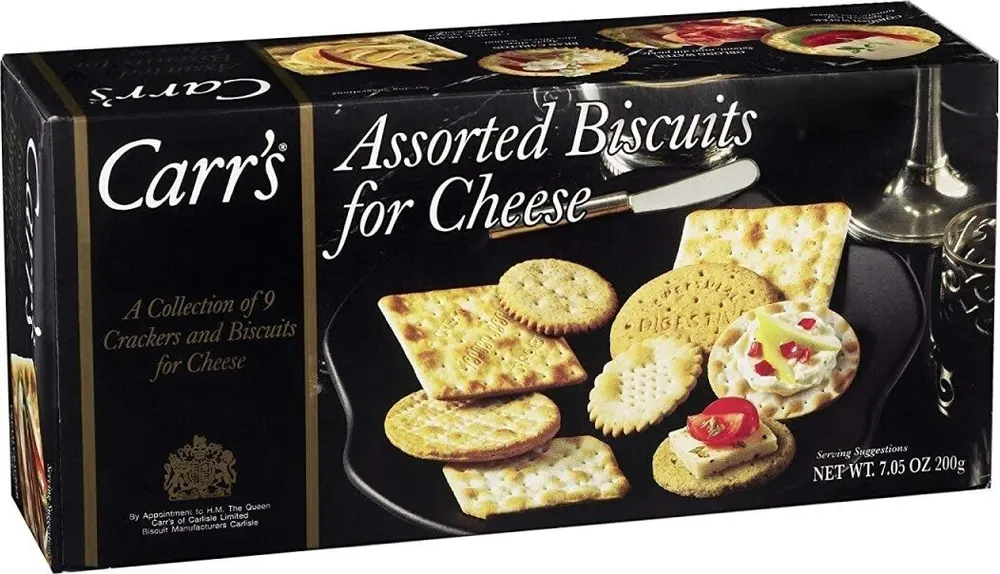 Assorted biscuits for cheese