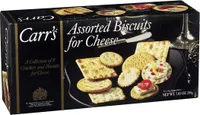 Assorted biscuits for cheese