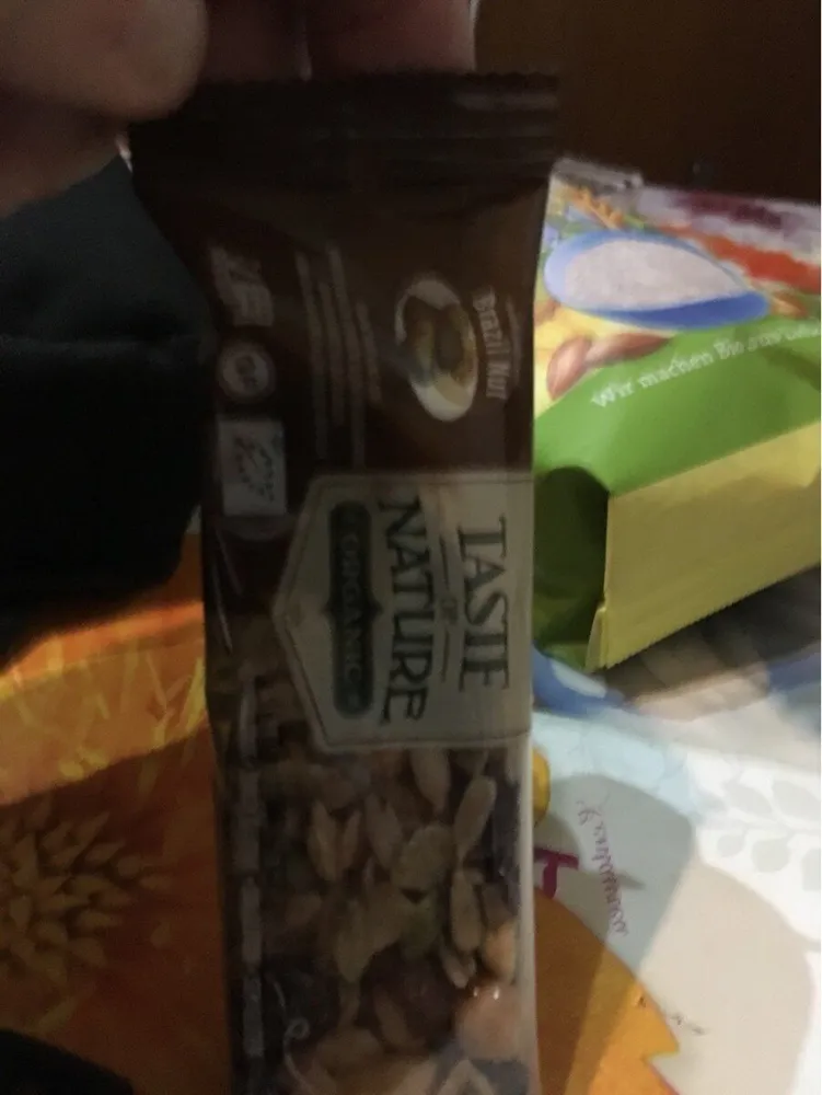 Organic fruit and nut bar