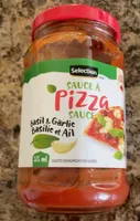 Sauce a pizza