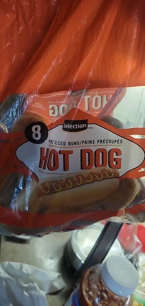 Hot dog pre sliced buns