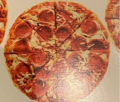 Lève-au-four pizza peoperoni