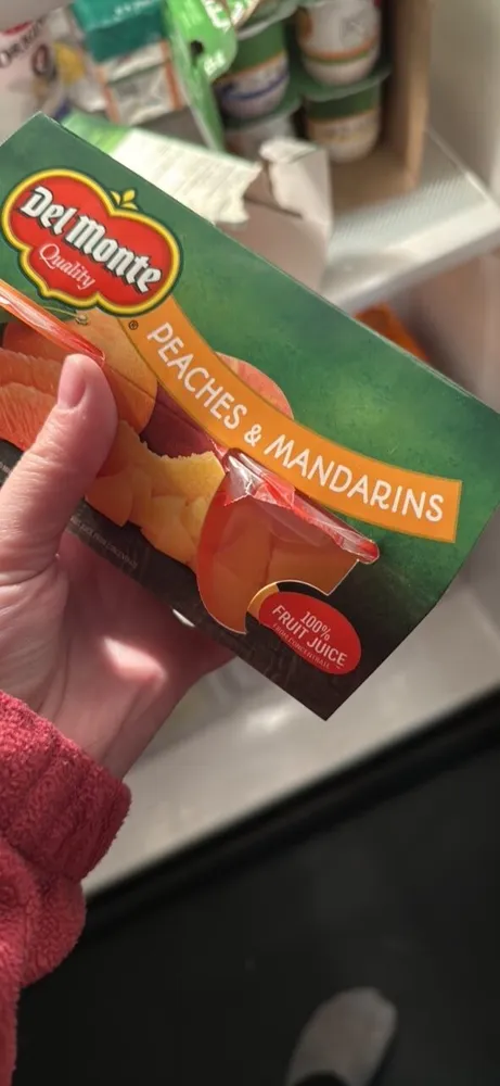 Pêches et mandarines