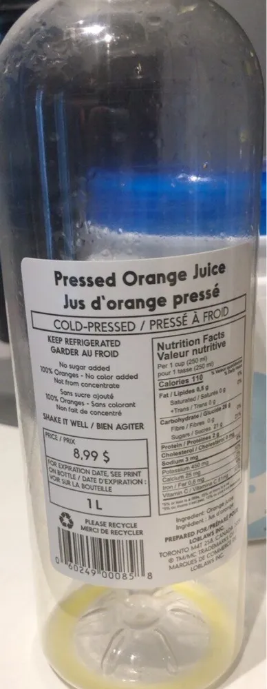 Presses orange juice